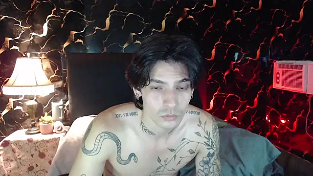 Apolo Hidalgo01 online show from 10/28/25, 11:29