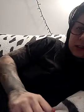 Your DirtyDoll online show from 03/31/26, 08:42