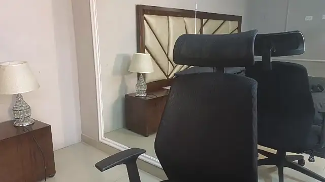 Snapshot of AdonisKnight chatting on 12/27/24, 04:54 AdonisKnight online show from 12/27/24, 04:54