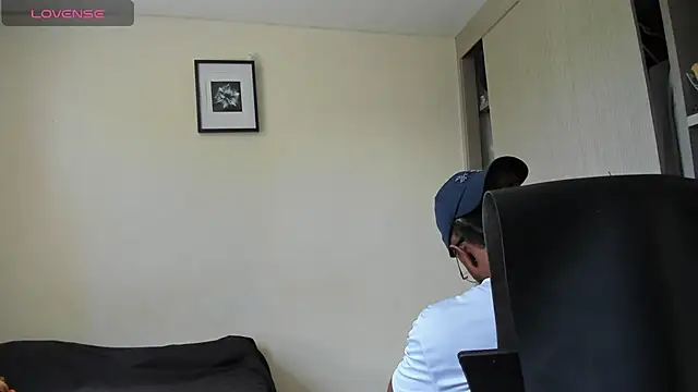 Snapshot of AdonisKnight chatting on 09/15/25, 03:34 AdonisKnight online show from 09/15/25, 03:34