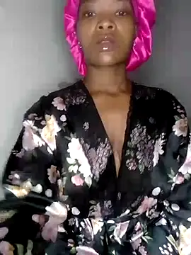 NunuBerry16 online show from 03/20/25, 09:35