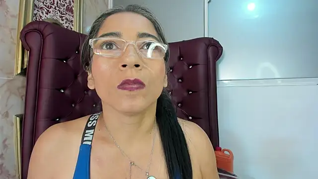 mature bigass   online show from 01/15/25, 04:00