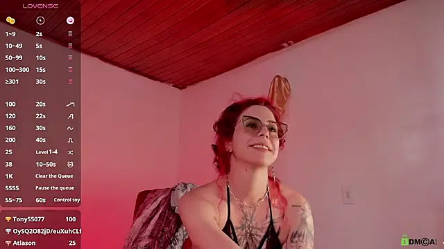 Snapshot of Borbala_Iggy chatting on 12/12/24, 07:04 Borbala Iggy online show from 12/12/24, 07:04