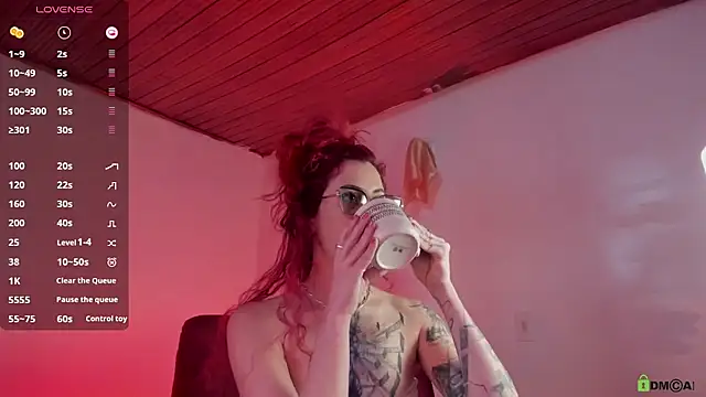 Snapshot of Borbala_Iggy chatting on 12/14/24, 03:47 Borbala Iggy online show from 12/14/24, 03:47