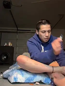 cutemodal33 online show from 02/04/25, 01:59