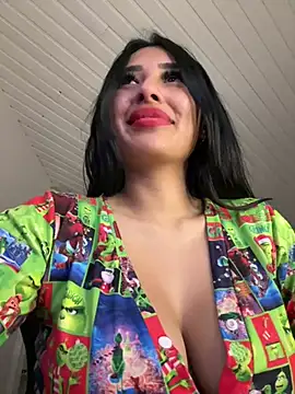 Snapshot of Anily_Lovely chatting on 01/19/25, 03:18 Anily Lovely online show from 01/19/25, 03:18