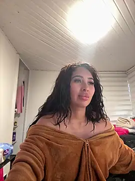 Anily Lovely online show from 05/17/26, 10:17