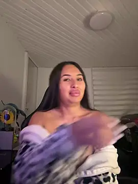 Snapshot of Anily_Lovely chatting on 07/19/26, 12:47 Anily Lovely online show from 07/19/26, 12:47