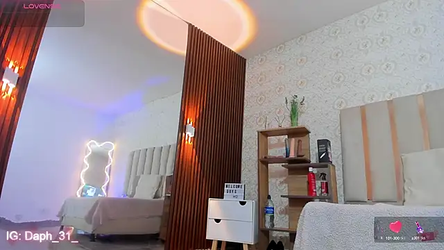 Daphnne tay online show from 09/20/25, 03:18