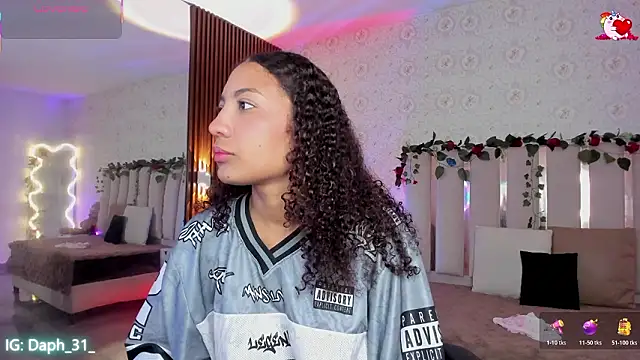 Daphnne tay online show from 02/19/26, 03:35