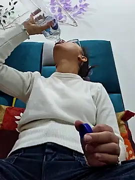 Aleena Rai online show from 12/07/24, 06:37