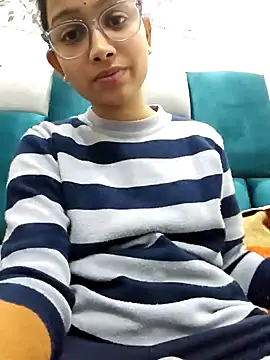 Aleena Rai online show from 12/18/24, 10:35