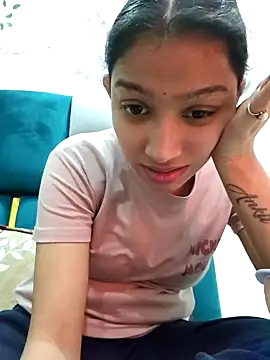 Aleena Rai online show from 01/07/25, 10:19