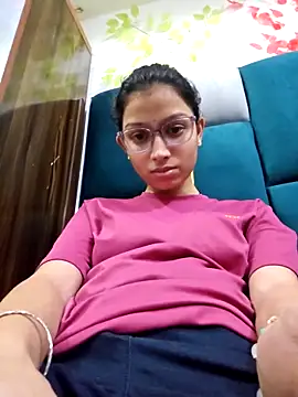 Aleena Rai online show from 03/12/25, 07:49