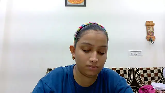 Aleena Rai online show from 10/04/25, 06:28
