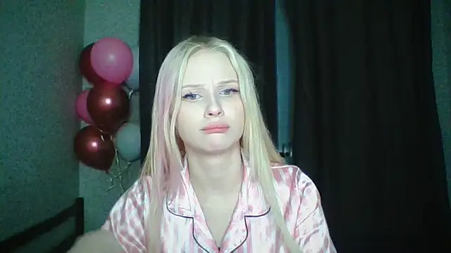 lisa barbie online show from 12/05/24, 12:22