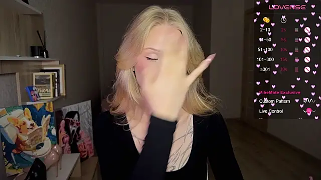 lisa barbie online show from 09/25/25, 02:32