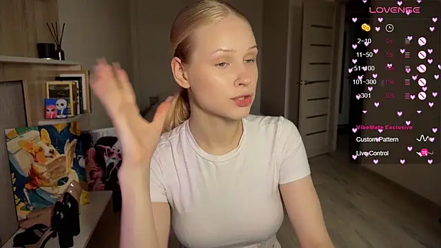 lisa barbie online show from 10/06/25, 08:12