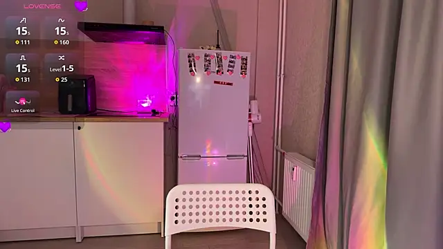 lisa barbie online show from 02/25/26, 07:34