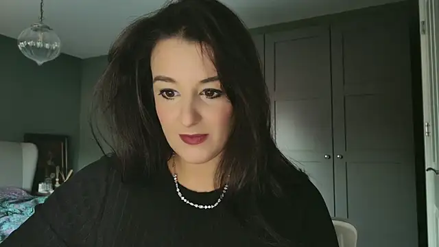 flatwhite0 online show from 12/20/24, 09:32