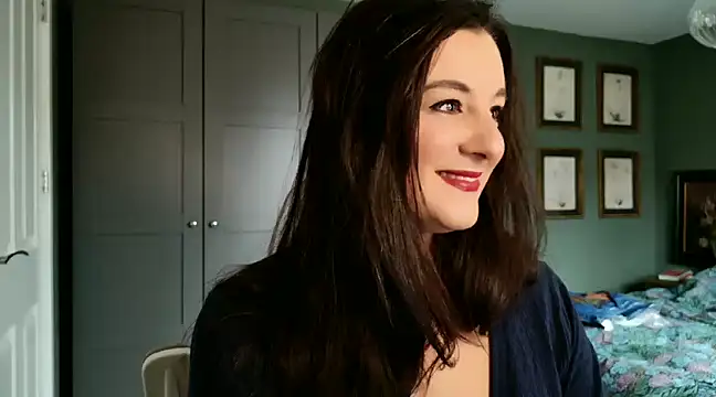 flatwhite0 online show from 02/20/25, 09:33