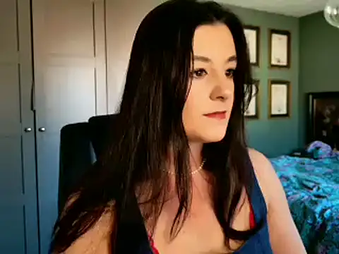 flatwhite0 online show from 03/20/25, 09:26