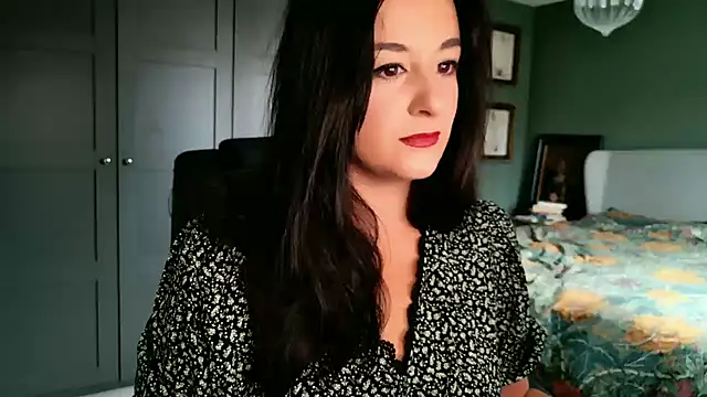 flatwhite0 online show from 09/17/25, 09:44