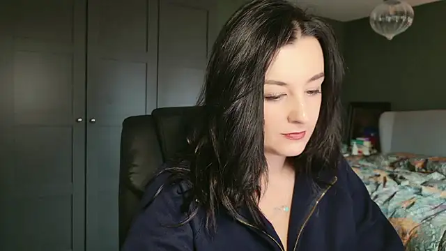 flatwhite0 online show from 01/08/26, 09:55