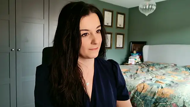 flatwhite0 online show from 02/16/26, 10:33