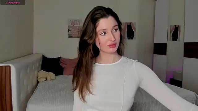 tender babyy online show from 12/06/24, 02:17