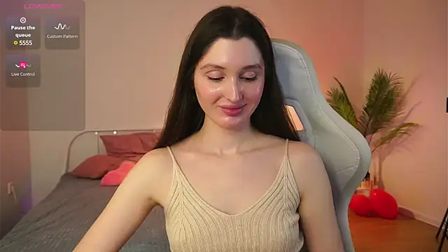 tender babyy online show from 03/03/25, 02:37