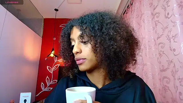 Zia Green online show from 03/05/25, 03:18