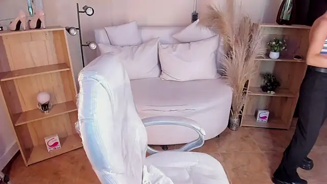 Snapshot of Amy_Kiitty_ chatting on 01/03/25, 08:32 Amy Kiitty  online show from 01/03/25, 08:32