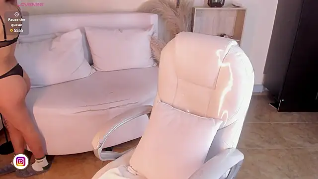 Snapshot of Amy_Kiitty_ chatting on 02/20/25, 07:52 Amy Kiitty  online show from 02/20/25, 07:52