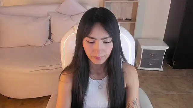 Snapshot of Amy_Kiitty_ chatting on 03/09/25, 07:48 Amy Kiitty  online show from 03/09/25, 07:48