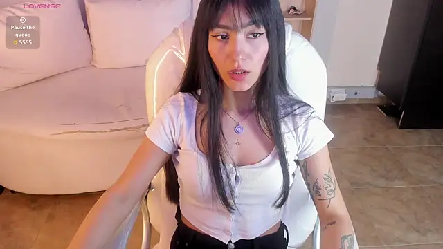 Snapshot of Amy_Kiitty_ chatting on 03/17/25, 11:54 Amy Kiitty  online show from 03/17/25, 11:54