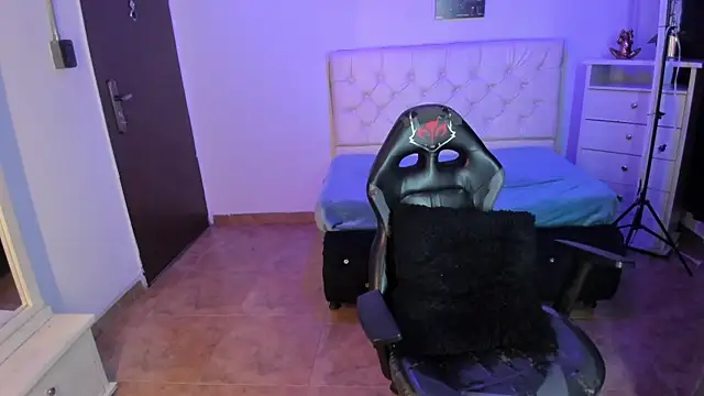 Snapshot of Amy_Kiitty_ chatting on 09/12/25, 01:22 Amy Kiitty  online show from 09/12/25, 01:22