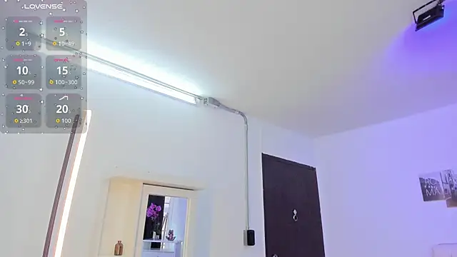 Snapshot of Amy_Kiitty_ chatting on 09/17/25, 12:51 Amy Kiitty  online show from 09/17/25, 12:51