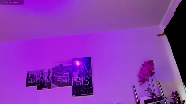 Snapshot of Amy_Kiitty_ chatting on 10/02/25, 01:07 Amy Kiitty  online show from 10/02/25, 01:07