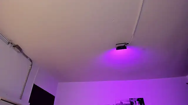 Amy Kiitty  online show from 03/31/26, 01:11