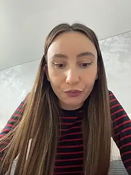 viviandaimond1 online show from 12/03/25, 09:02