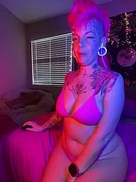 GoldieBakeman online show from 02/18/25, 12:48