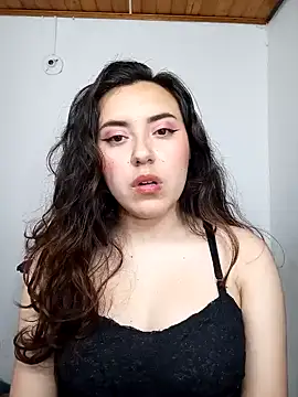 Emi chik online show from 12/05/24, 04:20