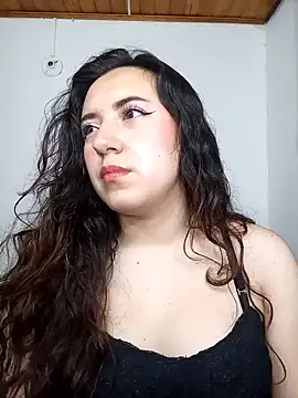 Emi chik online show from 12/06/24, 01:18