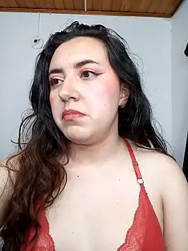 Emi chik online show from 12/13/24, 12:31