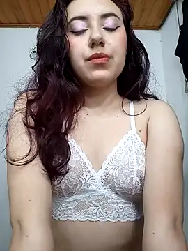 Emi chik online show from 01/12/25, 02:56