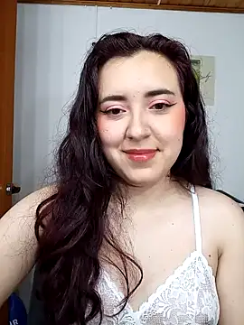 Emi chik online show from 01/18/25, 10:39