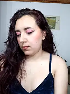 Emi chik online show from 02/14/25, 04:58