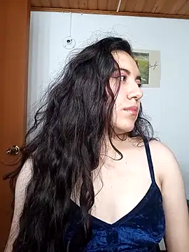 Emi chik online show from 12/03/25, 10:24