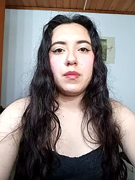 Emi chik online show from 12/23/25, 10:35